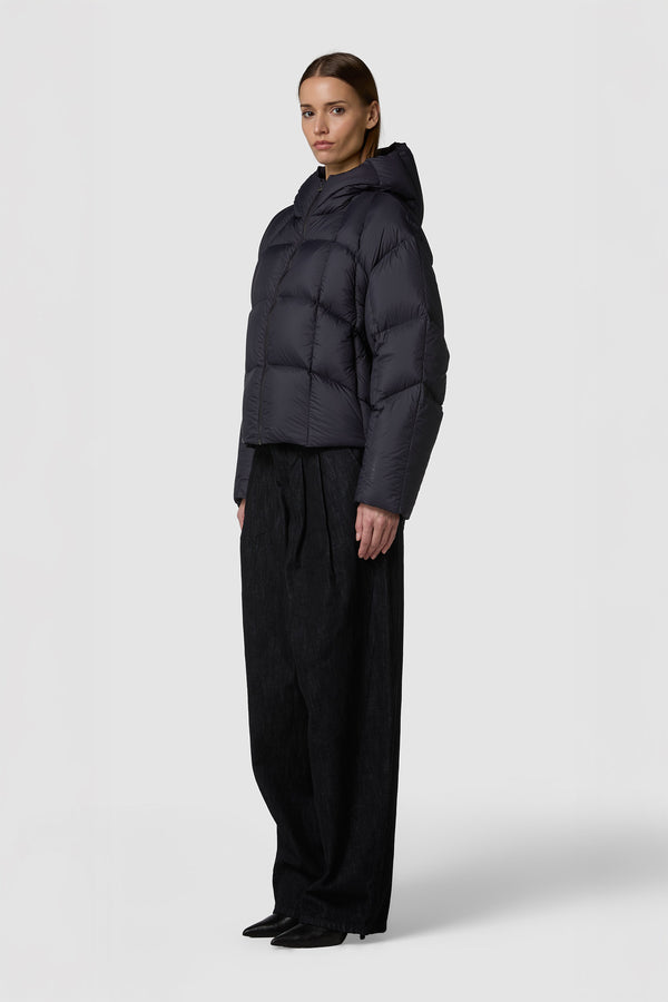 LEGGERISSIMO -  HOODED DOWN PUFFER JACKET REGULAR FIT 