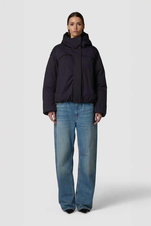 GUSCIO- PIUMINO CON CAPPUCCIO CROPPED