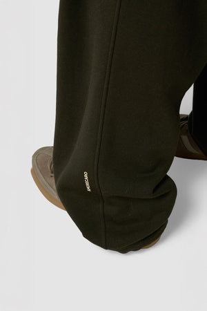 CALDO - OVERSIZED SWEATPANTS